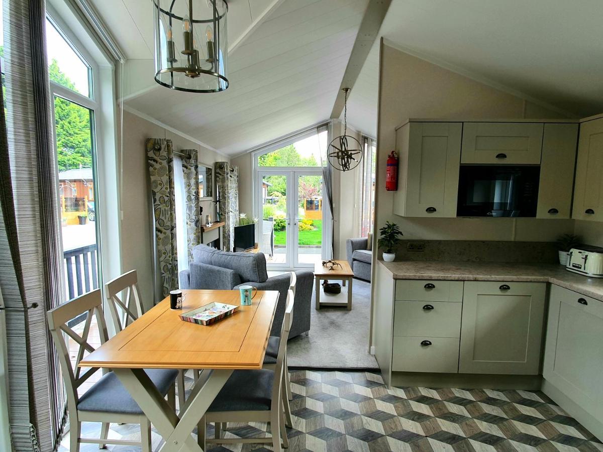Grand Eagles Luxury Lodge, Auchterarder Дом отдыха *